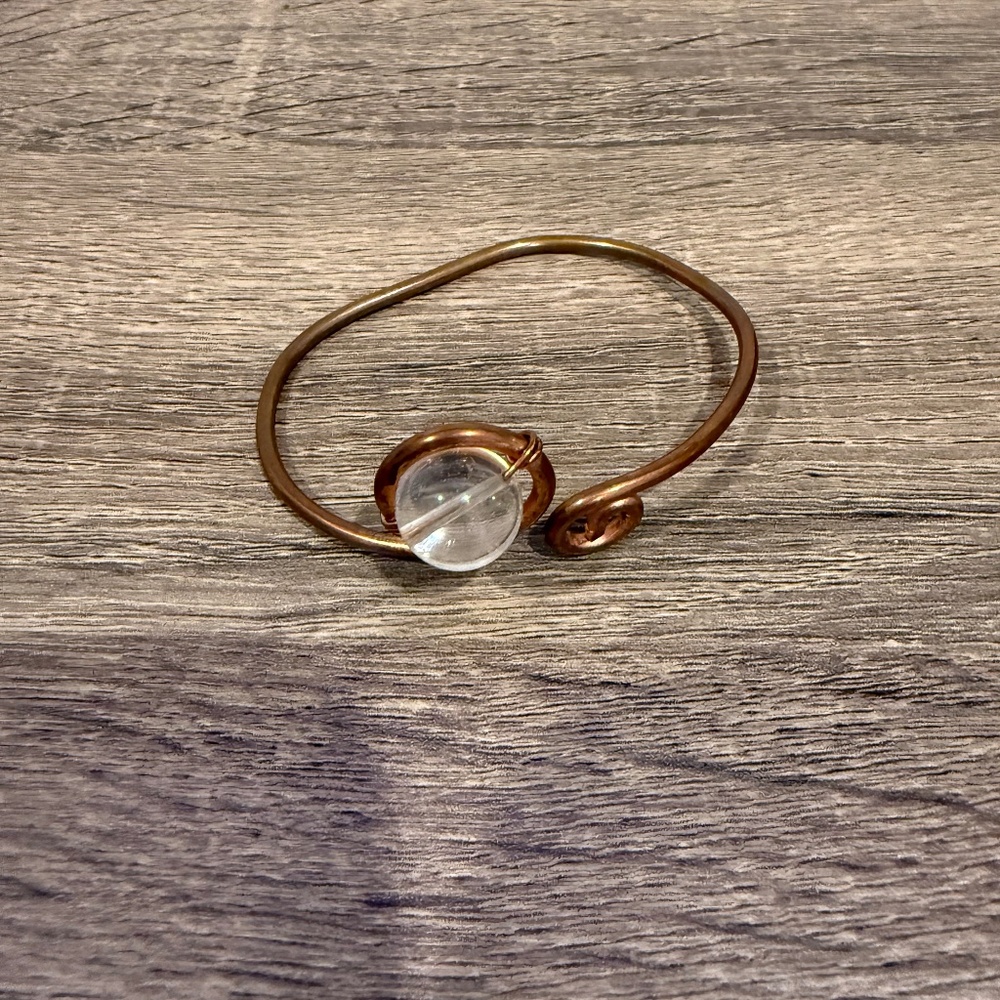 Wired bracelet